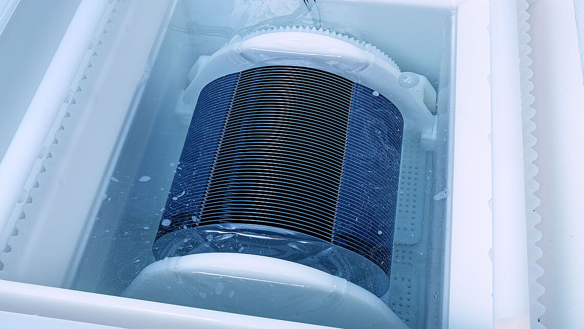 Што е чистење на нафора со полупроводници?